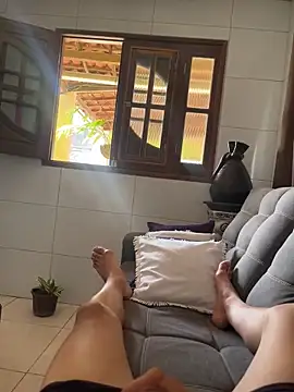 Snapshot of MCLZK chatting on 12/05/25, 05:31 MCLZK online show from 12/05/25, 05:31