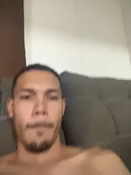 Snapshot of MCLZK chatting on 03/02/26, 07:32 MCLZK online show from 03/02/26, 07:32