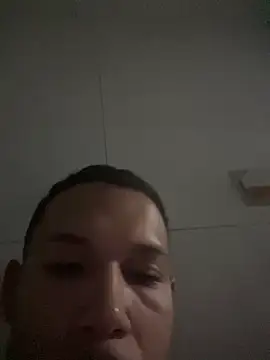 Snapshot of MCLZK chatting on 03/05/26, 10:06 MCLZK online show from 03/05/26, 10:06