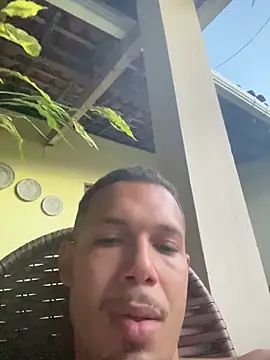 Snapshot of MCLZK chatting on 04/06/26, 08:32 MCLZK online show from 04/06/26, 08:32