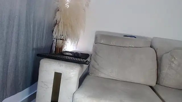 Adrew fox online show from 10/15/25, 01:22