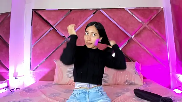 Snapshot of Amelia_Rivas chatting on 10/12/25, 06:18 Amelia Rivas online show from 10/12/25, 06:18