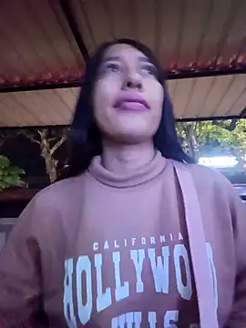 Snapshot of Amelia_Rivas chatting on 11/24/25, 01:05 Amelia Rivas online show from 11/24/25, 01:05