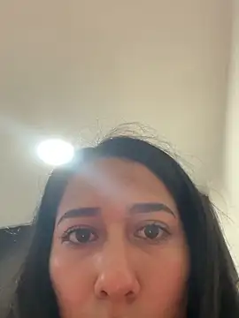 Amelia Rivas online show from 05/09/26, 01:33