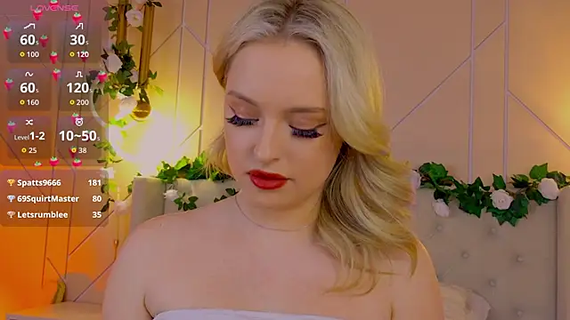Snapshot of EllyLinn chatting on 04/18/26, 07:07 EllyLinn online show from 04/18/26, 07:07