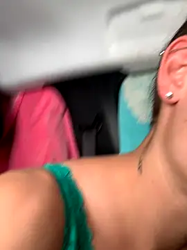 GoldenPussy1329 online show from 10/10/25, 02:16