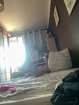 GoldenPussy1329 online show from 06/23/26, 02:37