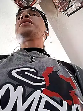 Snapshot of Angel_3-0 chatting on 01/16/26, 03:05 Angel 3-0 online show from 01/16/26, 03:05