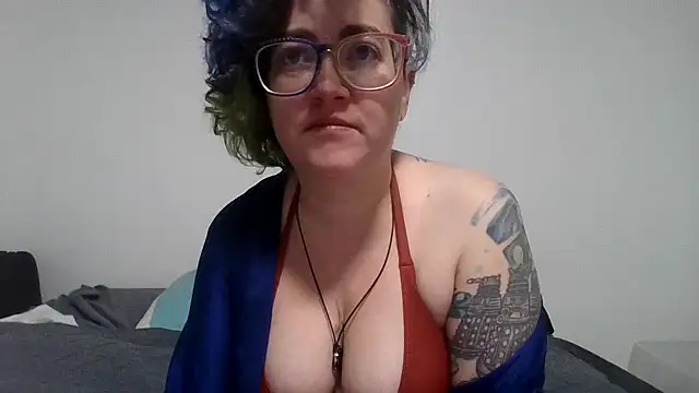 daniak90 online show from 10/04/25, 01:53