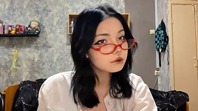 Beeping Creature online show from 11/13/25, 04:50