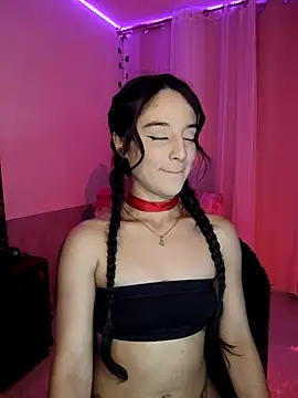 Snapshot of tamara_vald chatting on 10/19/25, 04:57 tamara vald online show from 10/19/25, 04:57