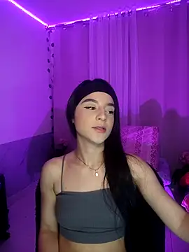 Snapshot of tamara_vald chatting on 11/09/25, 10:08 tamara vald online show from 11/09/25, 10:08