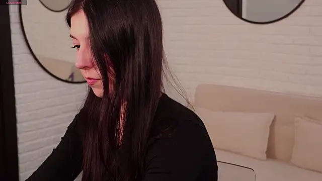 Azaliya Haze online show from 10/01/25, 10:32