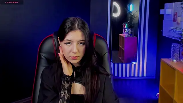 Azaliya Haze online show from 10/12/25, 10:25