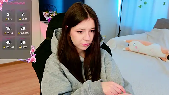Snapshot of Azaliya_Haze chatting on 04/16/26, 09:10 Azaliya Haze online show from 04/16/26, 09:10