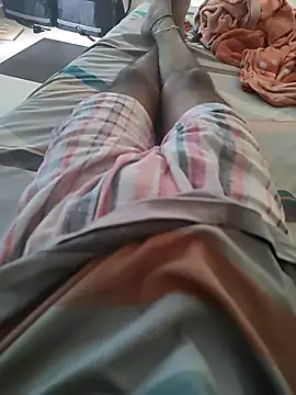 Snapshot of kiddoo99 chatting on 10/08/25, 04:21 kiddoo99 online show from 10/08/25, 04:21