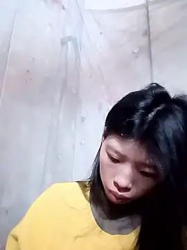 Snapshot of Khanhu_xx chatting on 01/07/26, 01:35 Khanhu xx online show from 01/07/26, 01:35