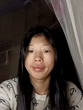 Snapshot of Khanhu_xx chatting on 02/11/26, 02:05 Khanhu xx online show from 02/11/26, 02:05