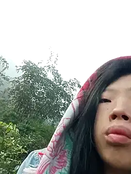 Snapshot of Khanhu_xx chatting on 02/14/26, 01:35 Khanhu xx online show from 02/14/26, 01:35