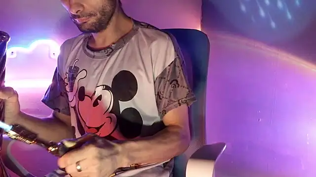 highinhtxx online show from 05/08/26, 03:23
