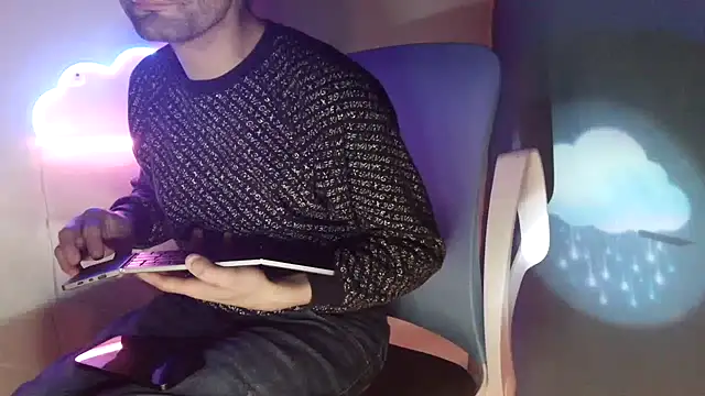 highinhtxx online show from 05/13/26, 03:04