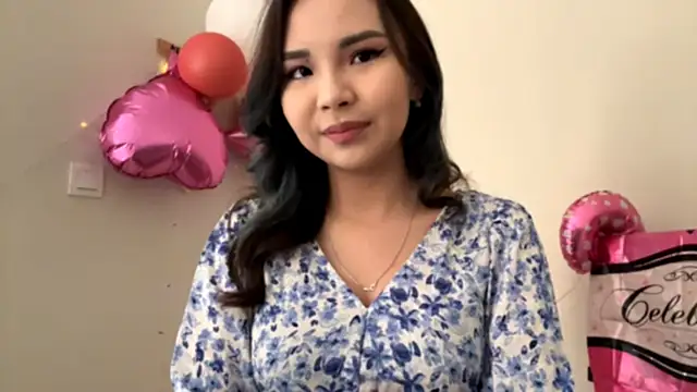 CarollFalick online show from 10/11/25, 11:03