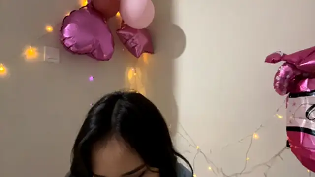 CarollFalick online show from 10/13/25, 02:17