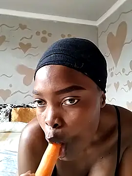 Snapshot of SexyValentinaXX chatting on 09/28/25, 07:14 SexyValentinaXX online show from 09/28/25, 07:14