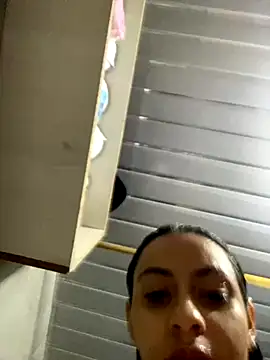 miluwatson online show from 09/28/25, 07:52