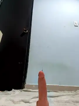 Snapshot of miluwatson chatting on 01/17/26, 07:28 miluwatson online show from 01/17/26, 07:28