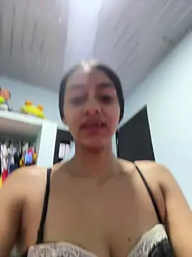 Snapshot of miluwatson chatting on 02/06/26, 04:17 miluwatson online show from 02/06/26, 04:17