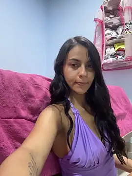 Snapshot of miluwatson chatting on 03/03/26, 04:07 miluwatson online show from 03/03/26, 04:07