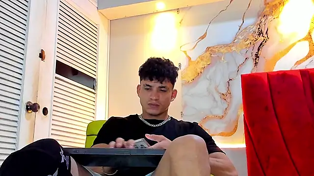 daniscot online show from 11/25/25, 03:50