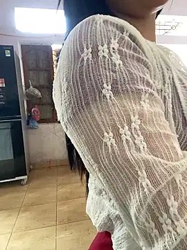 Snapshot of Gina999 chatting on 02/06/26, 07:02 Gina999 online show from 02/06/26, 07:02