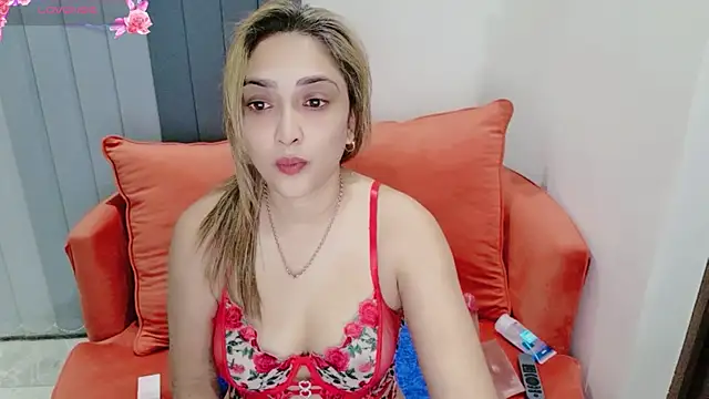 Snapshot of INDIANROMANCE chatting on 05/19/26, 01:56 INDIANROMANCE online show from 05/19/26, 01:56