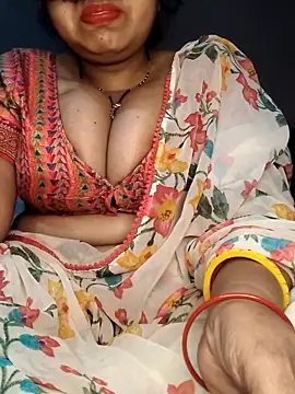 Hot  bhabhi 99 online show from 04/25/26, 03:53