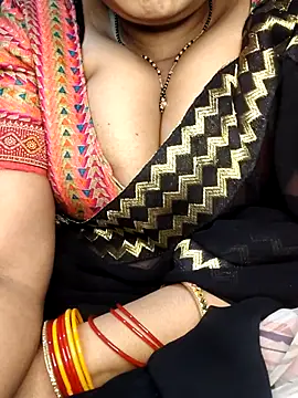 Snapshot of Hot__bhabhi_99 chatting on 06/16/26, 03:53 Hot bhabhi 99 online show from 06/16/26, 03:53