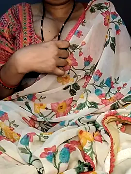 Snapshot of Hot__bhabhi_99 chatting on 07/09/26, 06:28 Hot bhabhi 99 online show from 07/09/26, 06:28