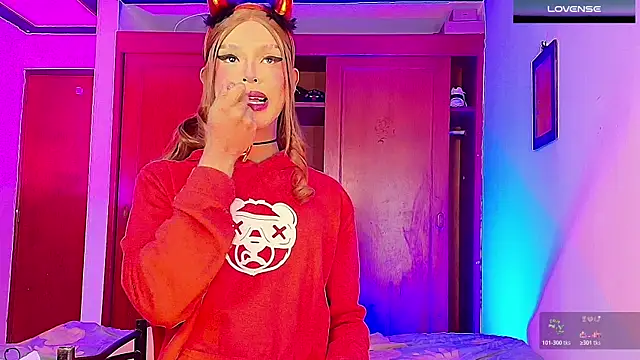 GIRLS OFFICIALL   online show from 10/23/25, 04:45