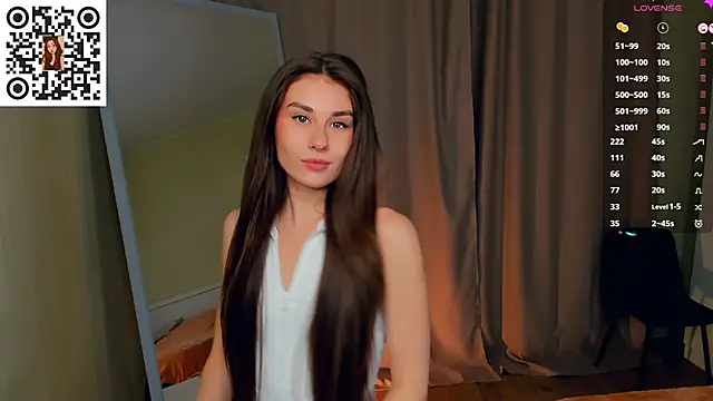 MinaRuzzo online show from 11/09/25, 04:44