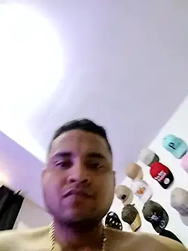 Snapshot of morenito_00987 chatting on 01/18/26, 09:18 morenito 00987 online show from 01/18/26, 09:18