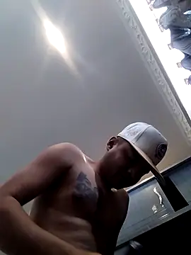 Snapshot of morenito_00987 chatting on 03/06/26, 04:58 morenito 00987 online show from 03/06/26, 04:58