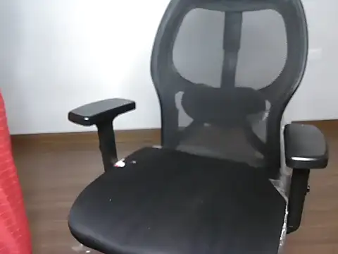 Snapshot of mooonlightbaby chatting on 03/12/26, 03:51 mooonlightbaby online show from 03/12/26, 03:51