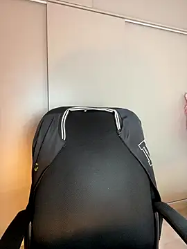 EmilyZuits online show from 12/02/25, 08:59