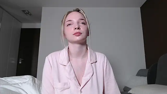 Snapshot of jessicahbelle chatting on 05/10/26, 12:27 jessicahbelle online show from 05/10/26, 12:27