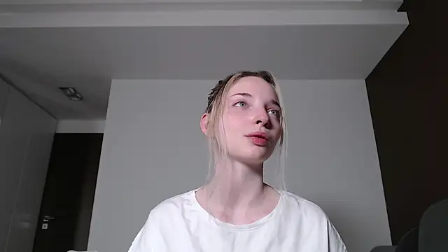 Snapshot of jessicahbelle chatting on 05/10/26, 10:26 jessicahbelle online show from 05/10/26, 10:26