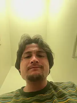 Snapshot of itsthecatchh chatting on 10/05/25, 06:34 itsthecatchh online show from 10/05/25, 06:34