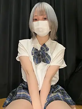 Snapshot of Nyamo-chan chatting on 06/20/26, 04:10 Nyamo-chan online show from 06/20/26, 04:10