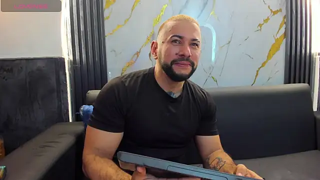 Snapshot of isaac_franko chatting on 11/08/25, 09:24 isaac franko online show from 11/08/25, 09:24