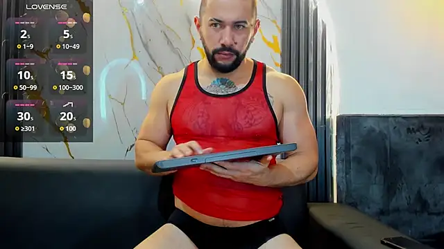 Snapshot of isaac_franko chatting on 11/18/25, 09:08 isaac franko online show from 11/18/25, 09:08